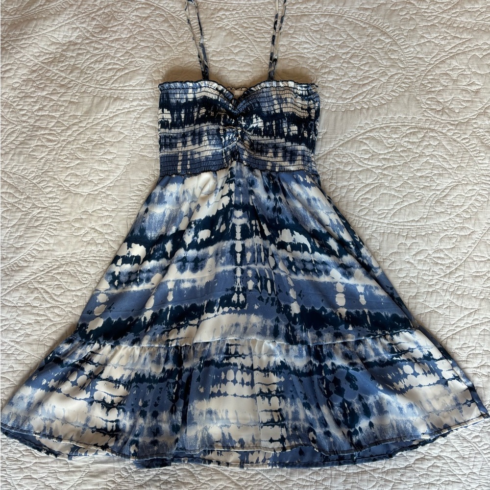 Blue and White Sundress with Sweetheart Neckline